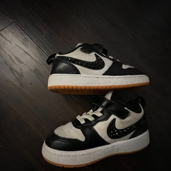 Toddler girl Nike size 8 - Picture 1 of 3